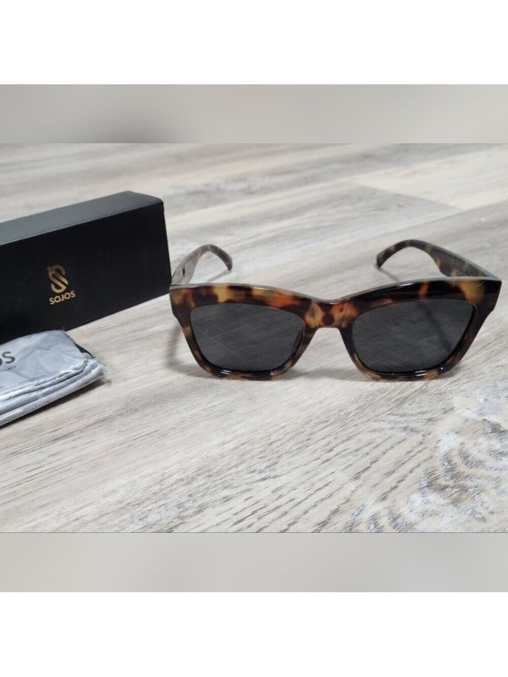 Sojos Badra Sunglasses in Tortoise - New In Box